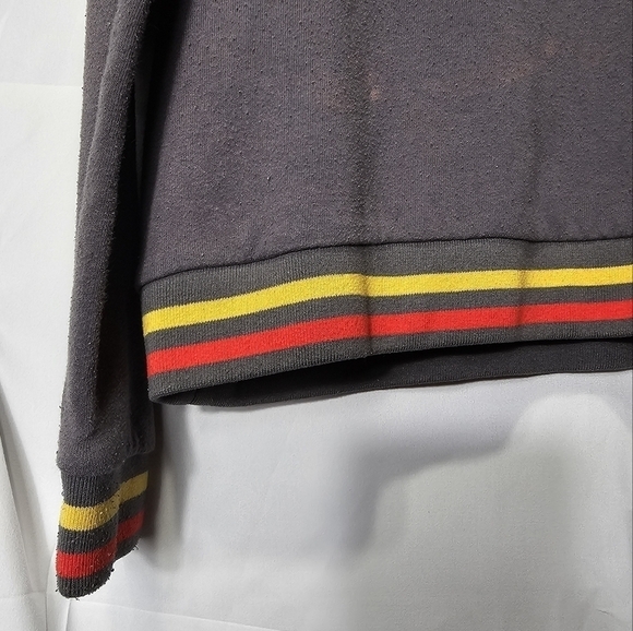 Vintage Walt Disney Lion King Hakuna Matata Gray long sleeve sweater Small - Picture 5 of 6